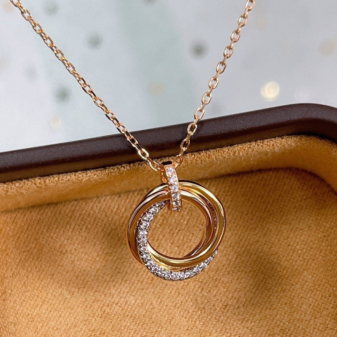 [Opulent Aurora]TRINITY NECKLACE SILVER GOLD PINK GOLD DIAMONDS