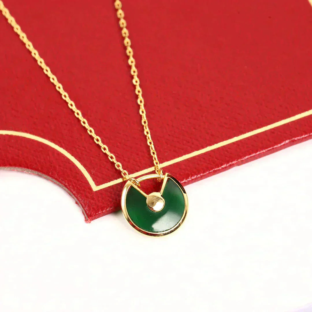 [Opulent Aurora]AMULETTE GOLD MALACHITE NECKLACE