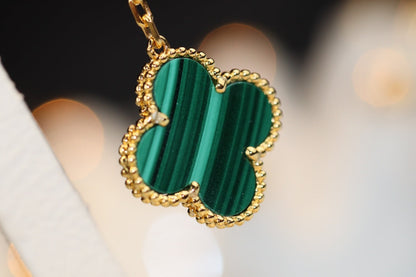 [Opulent Aurora]CLOVER EARRINGS GOLD MALACHITE DIAMOND 3 MOTIF