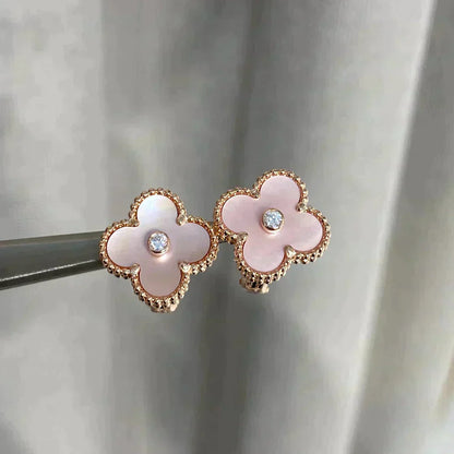 [Opulent Aurora]CLOVER MEDIUM 1 MOTIFS  PINK MOP DIAMOND EARRINGS