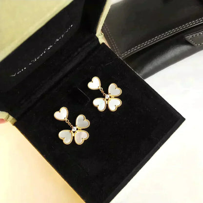 [Opulent Aurora]CLOVER SWEET WHITE MOP EARRINGS