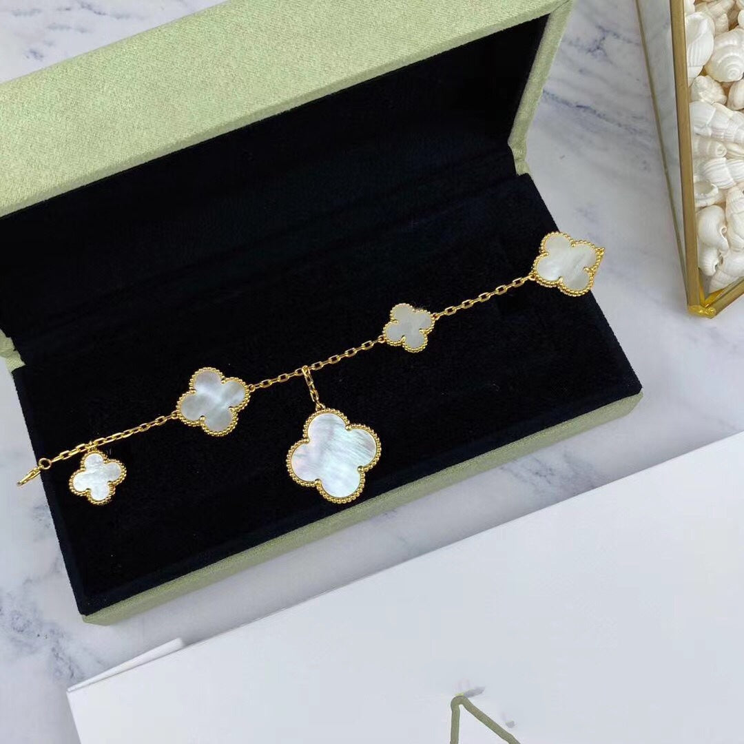 [Opulent Aurora]MAGIC CLOVER MOP GOLD BRACELET 5 MOTIFS