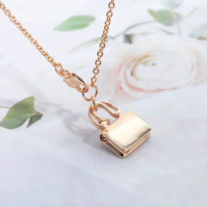 [Opulent Aurora]AMULETTE PEDANT ROSE GOLD NECKLACE