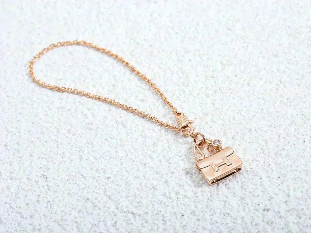 [Opulent Aurora]AMULETTE PEDANT ROSE GOLD NECKLACE