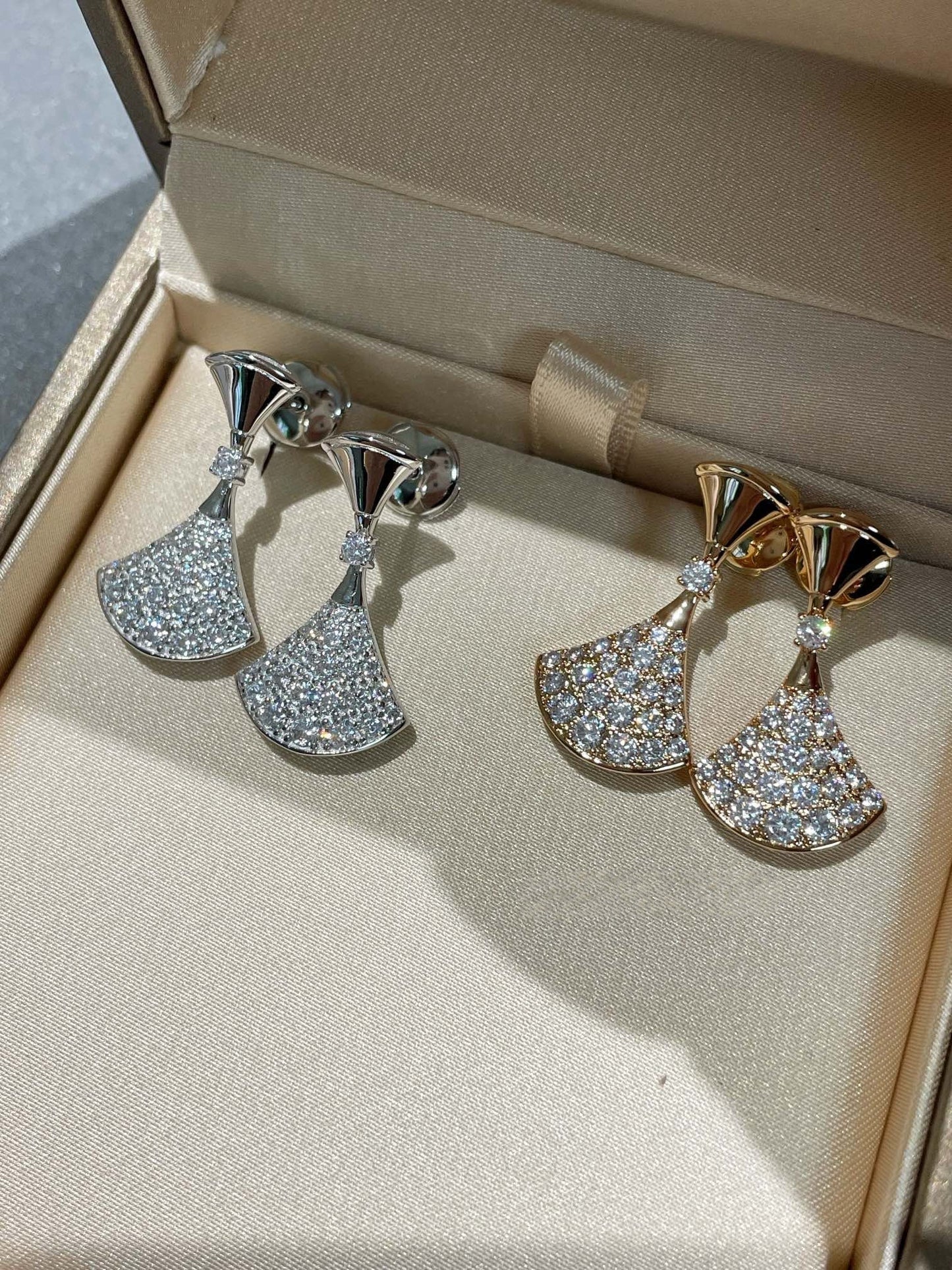 [Opulent Aurora]DREAM EARRINGS DIAMOND