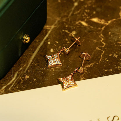 [Opulent Aurora]STAR DIAMONDS EARRINGS GOLD