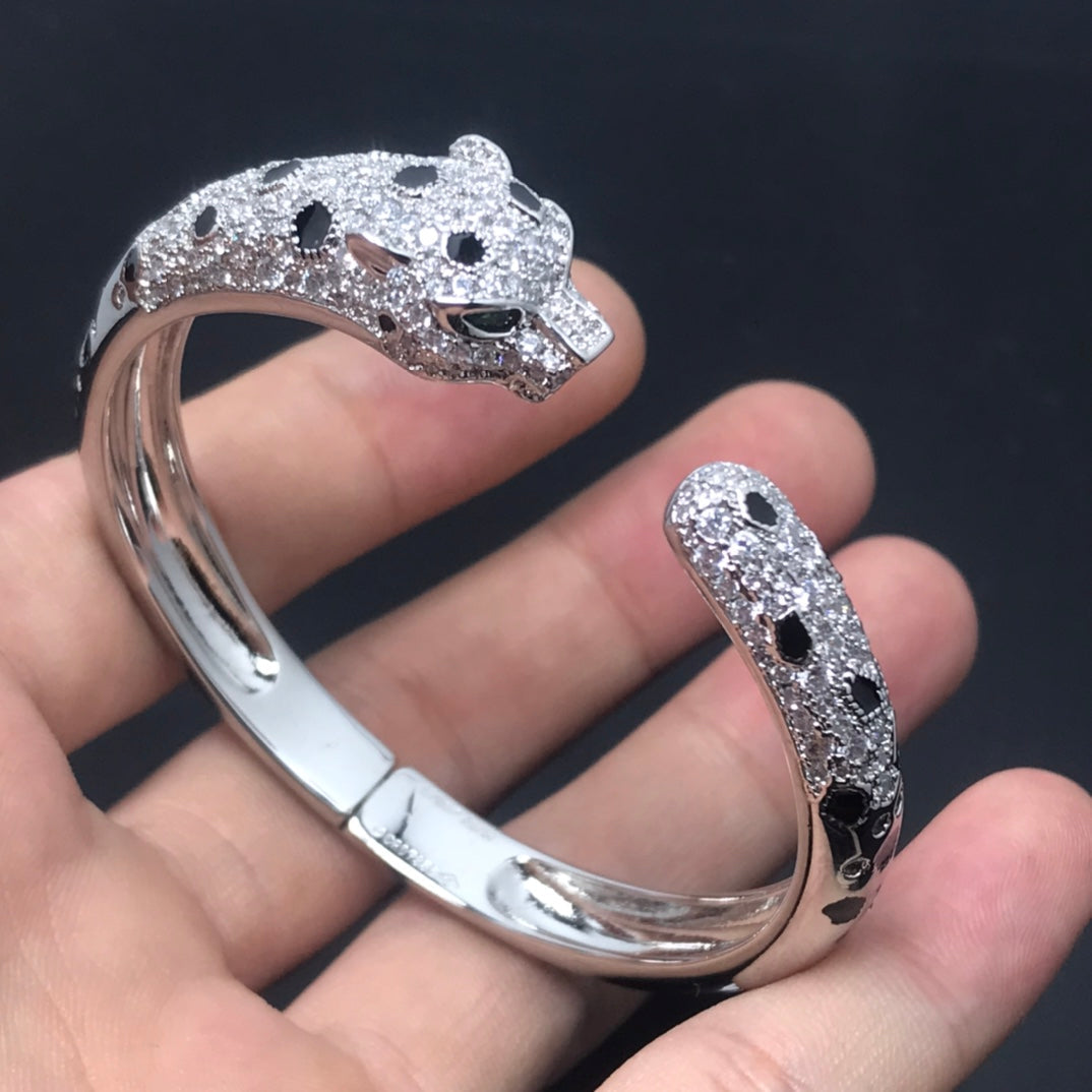 [Opulent Aurora]PANTHERE BIG BRACELET DIAMONDS