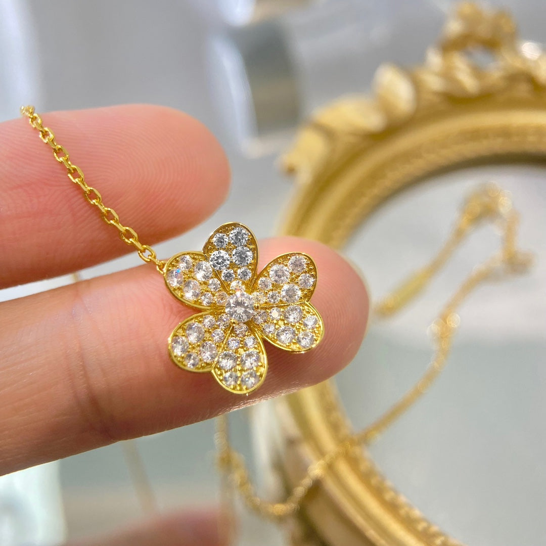 [Opulent Aurora]FLOWER DIAMOND NECKLACE