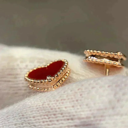 [Opulent Aurora]HEART CARNELIAN STUD EARRINGS