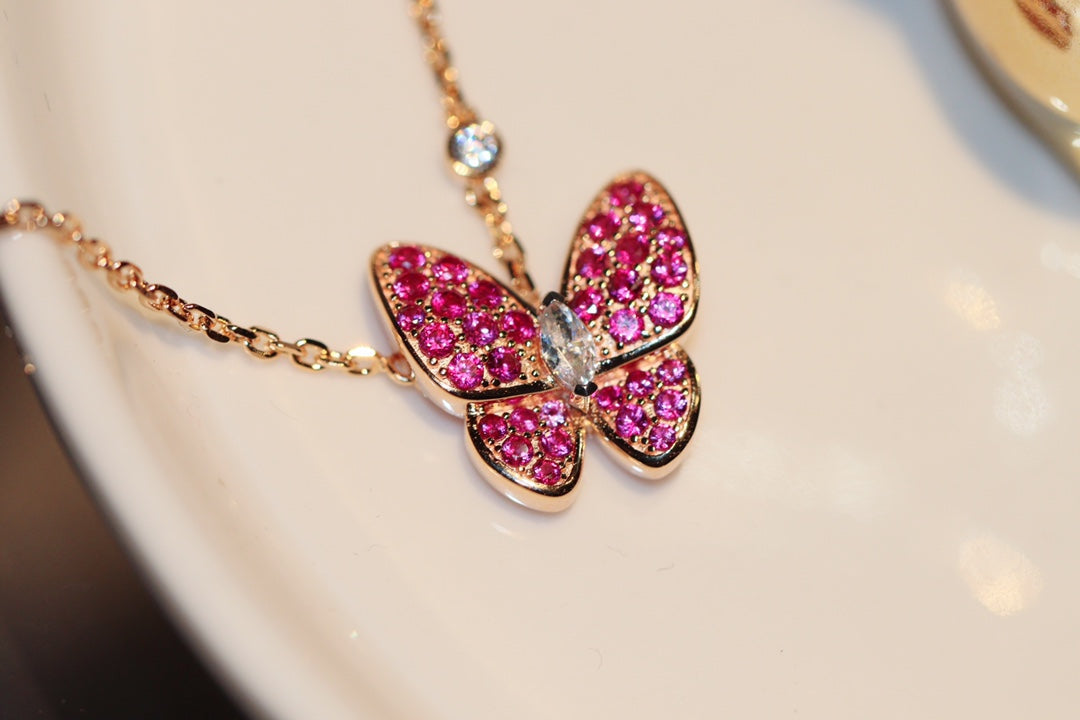 [Opulent Aurora]BUTTERFLY RED DIAMOND ROSE GOLD NECKLACE