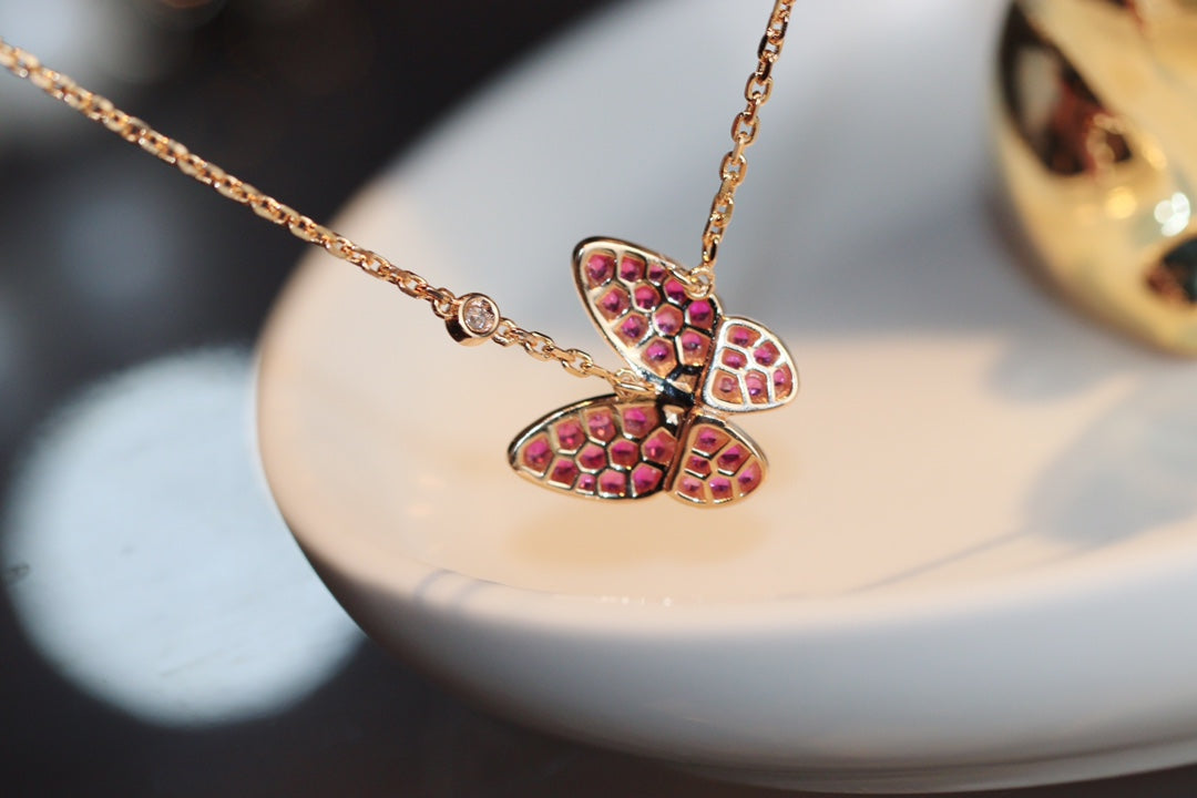 [Opulent Aurora]BUTTERFLY RED DIAMOND ROSE GOLD NECKLACE