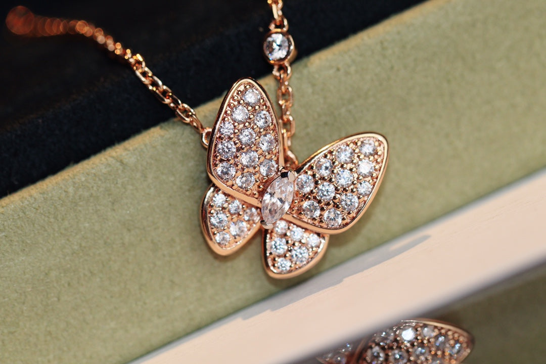 [Opulent Aurora]BUTTERFLY DIAMOND NECKLACE