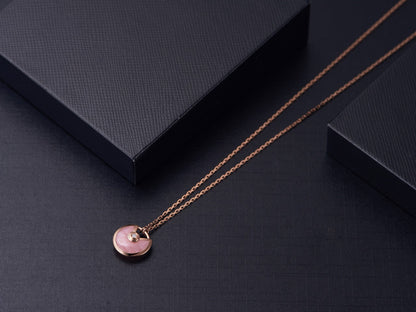 [Opulent Aurora]AMULETTE ROSE GOLD PINK MOP NECKLACE