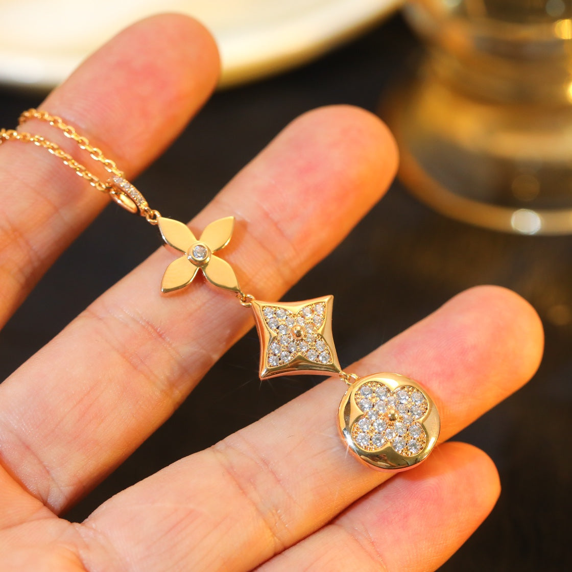 [Opulent Aurora]STAR AND SUN DIAMOND PINK GOLD NECKLACE