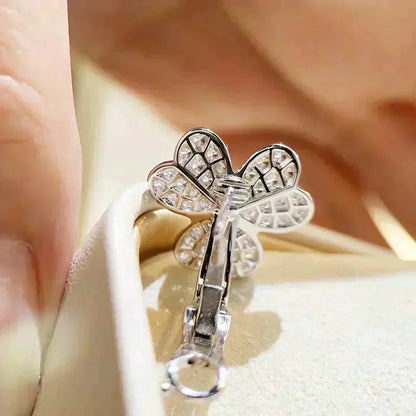 [Opulent Aurora]CLOVER COMOS DIAMOND EARRINGS SILVER