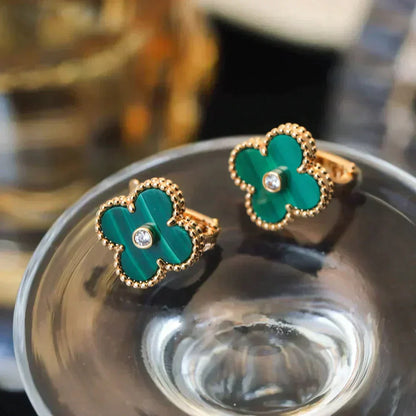 [Opulent Aurora]CLOVER MEDIUM 1 MOTIFS MALACHITE DIAMOND EARRINGS