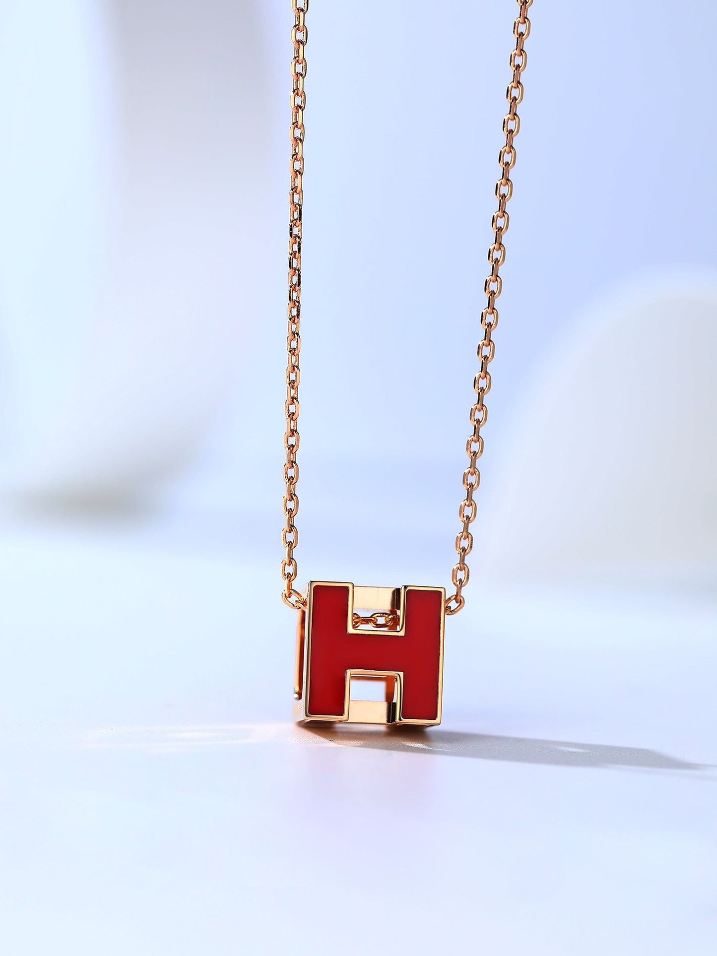 [Opulent Aurora]H CAGE PINK GOLD NECKLACE