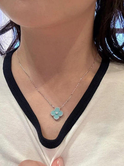 [Opulent Aurora]CLOVER 1 DIAMOND LIGHT BLUE SILVER NECKLACE