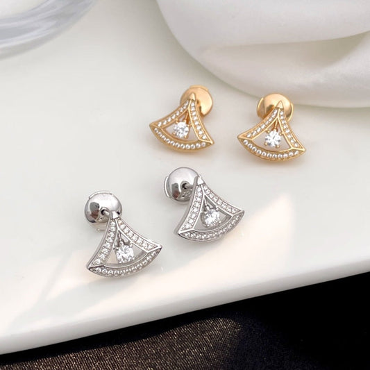 [Opulent Aurora]DREAM MINI DIAMOND STUD EARRINGS