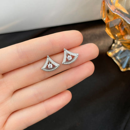 [Opulent Aurora]DREAM MINI DIAMOND STUD EARRINGS