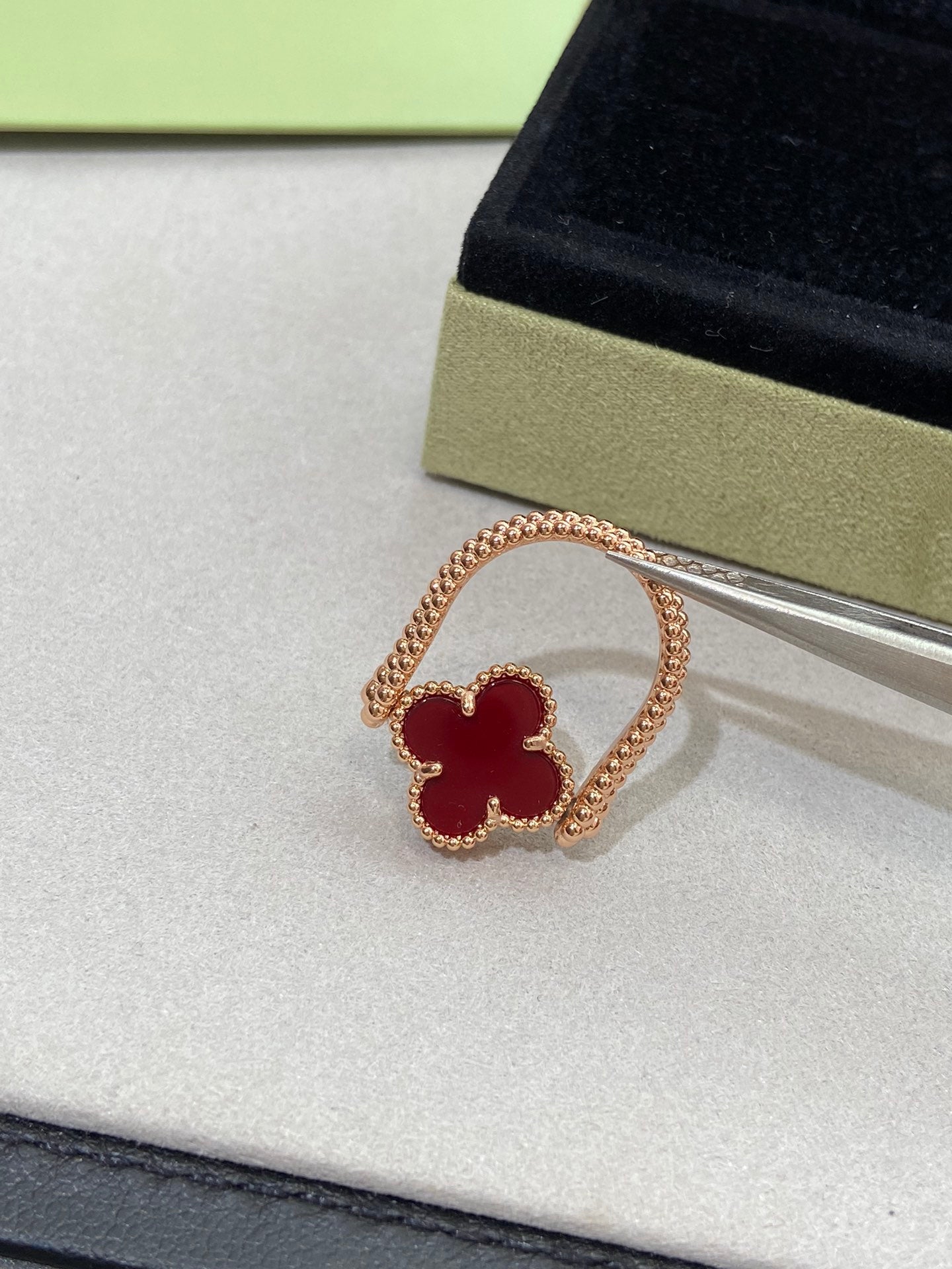 [Opulent Aurora]CLOVER RIVERSIBLE ROSE GOLD RING