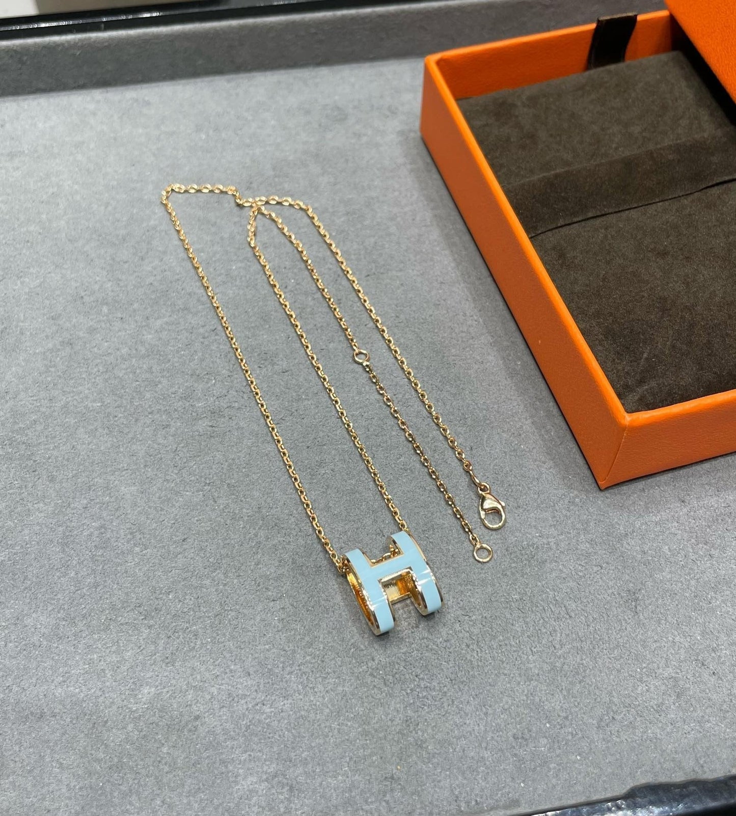 [Opulent Aurora]POP H SKY BLUE NECKLACE