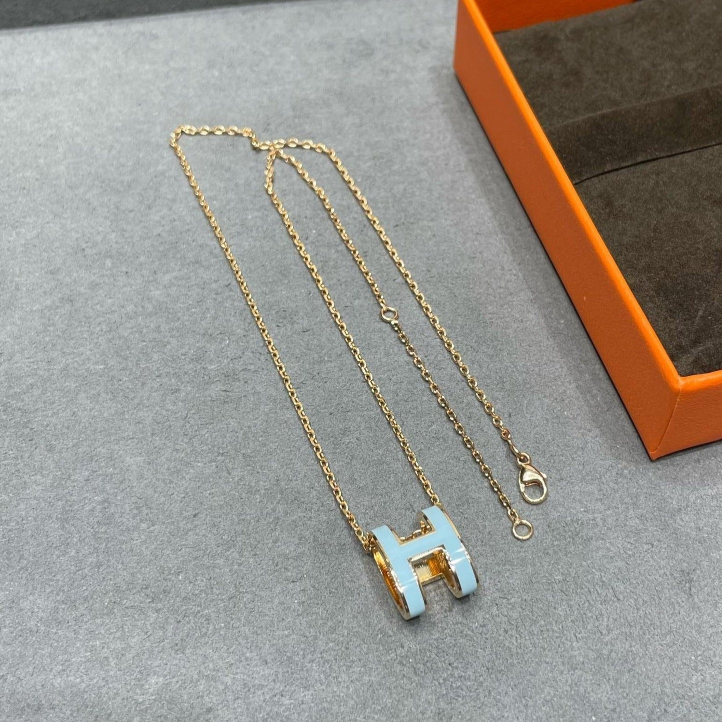 [Opulent Aurora]POP H SKY BLUE NECKLACE