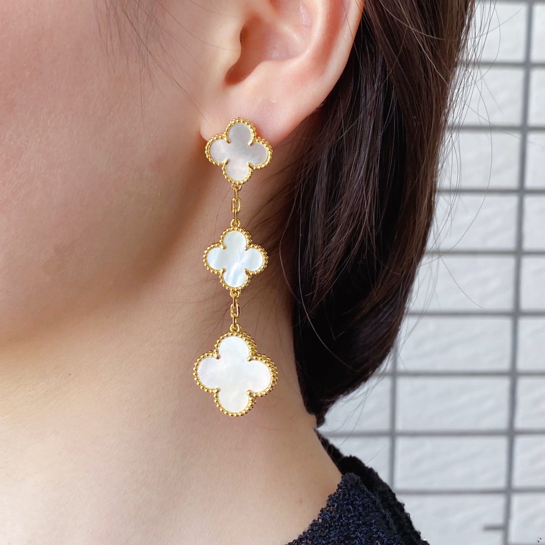 [Opulent Aurora]CLOVER MOP 3 MOTIFS GOLD EARRINGS