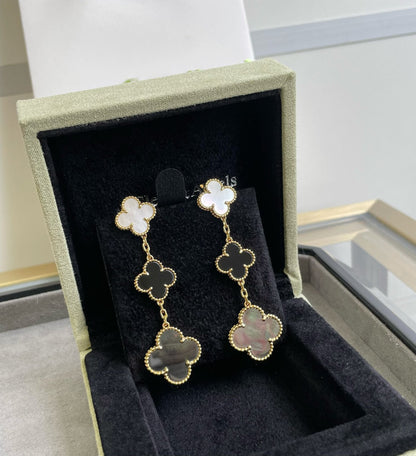 [Opulent Aurora]CLOVER 3 MOTIF MOP ONYX DARK MOP PINK GOLD EARRINGS