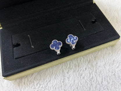 [Opulent Aurora]CLOVER PIETERSITE MEDIUM STUD EARRINGS