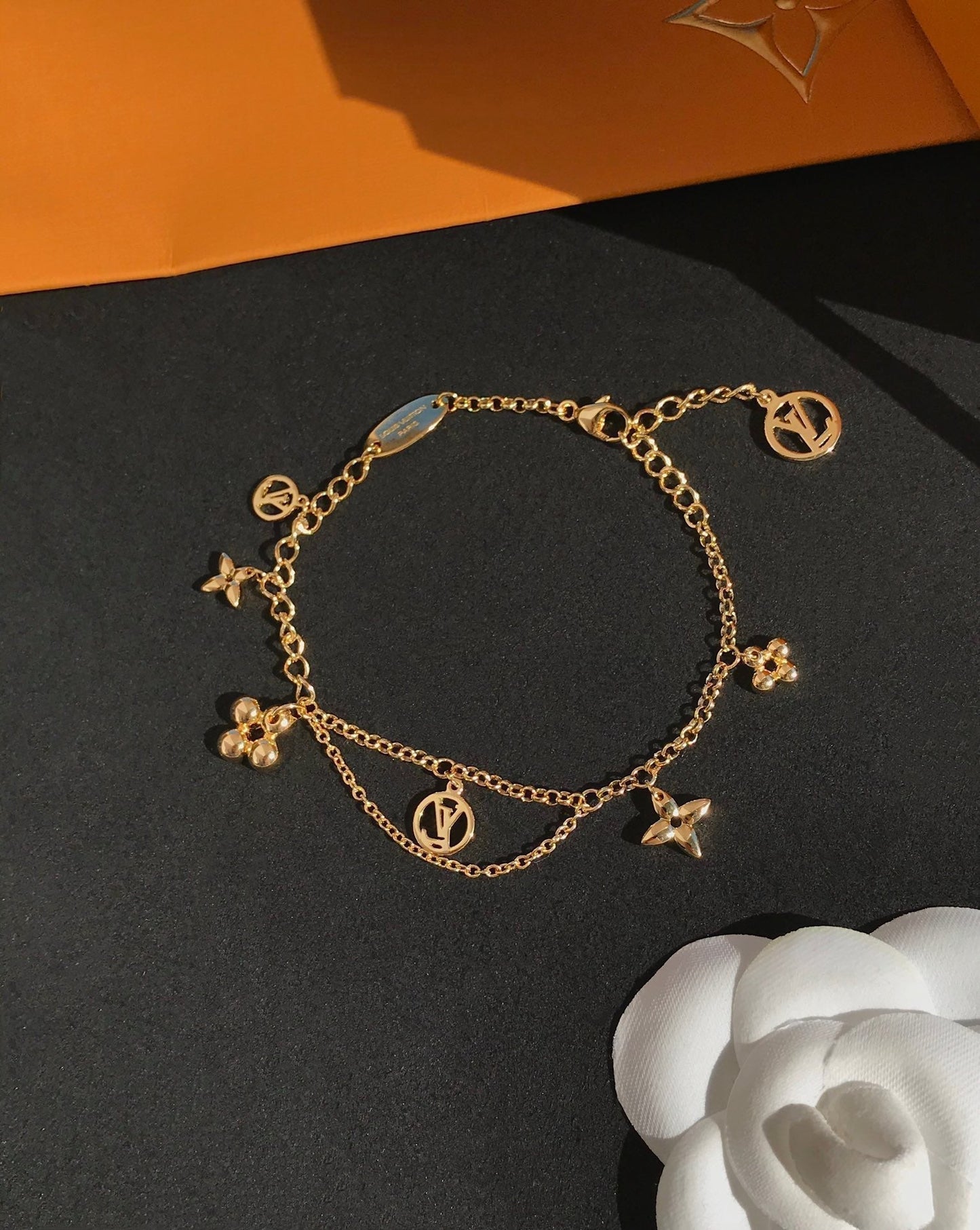 [Opulent Aurora]BLOOMING PINK GOLD MOP BRACELET