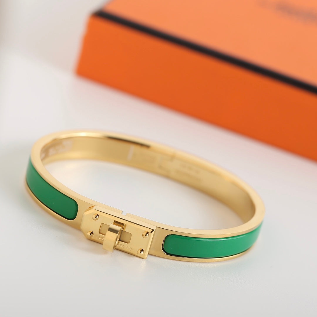 [Opulent Aurora]HM KELLY GREEN BRACELET