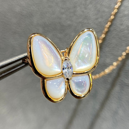 [Opulent Aurora]BUTTERFLY MOP DIAMOND NECKLACE