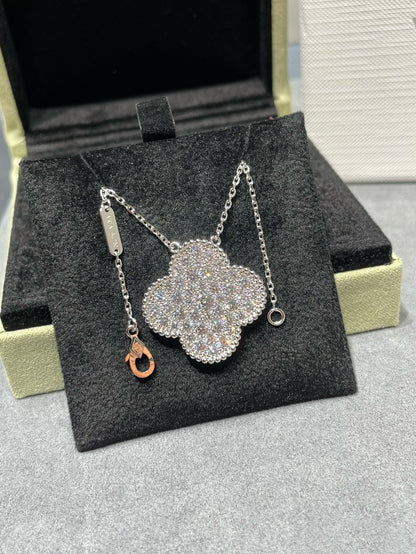 [Opulent Aurora]CLOVER 25MM LARGE PENDANT DIAMOND PAVED SILVER NECKLACE