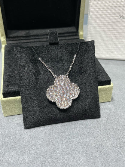 [Opulent Aurora]CLOVER 25MM LARGE PENDANT DIAMOND PAVED SILVER NECKLACE