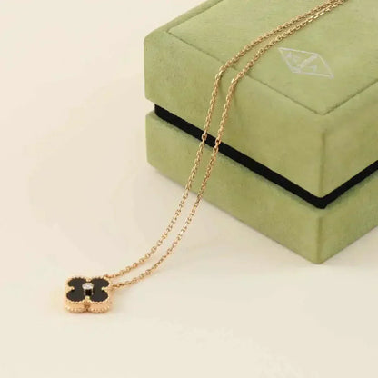 [Opulent Aurora]CLOVER 15MM DIAMOND ONYX NECKLACE