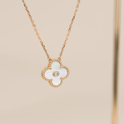 [Opulent Aurora]CLOVER 15MM DIAMOND WHITE FRITILLARIA NECKLACE