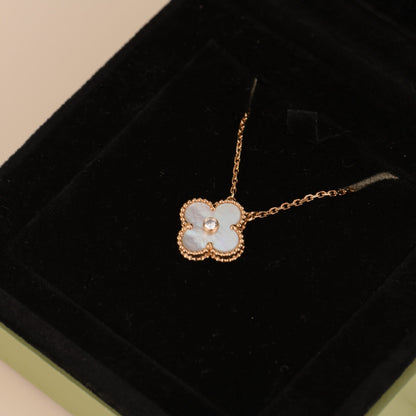 [Opulent Aurora]CLOVER 15MM DIAMOND WHITE FRITILLARIA NECKLACE