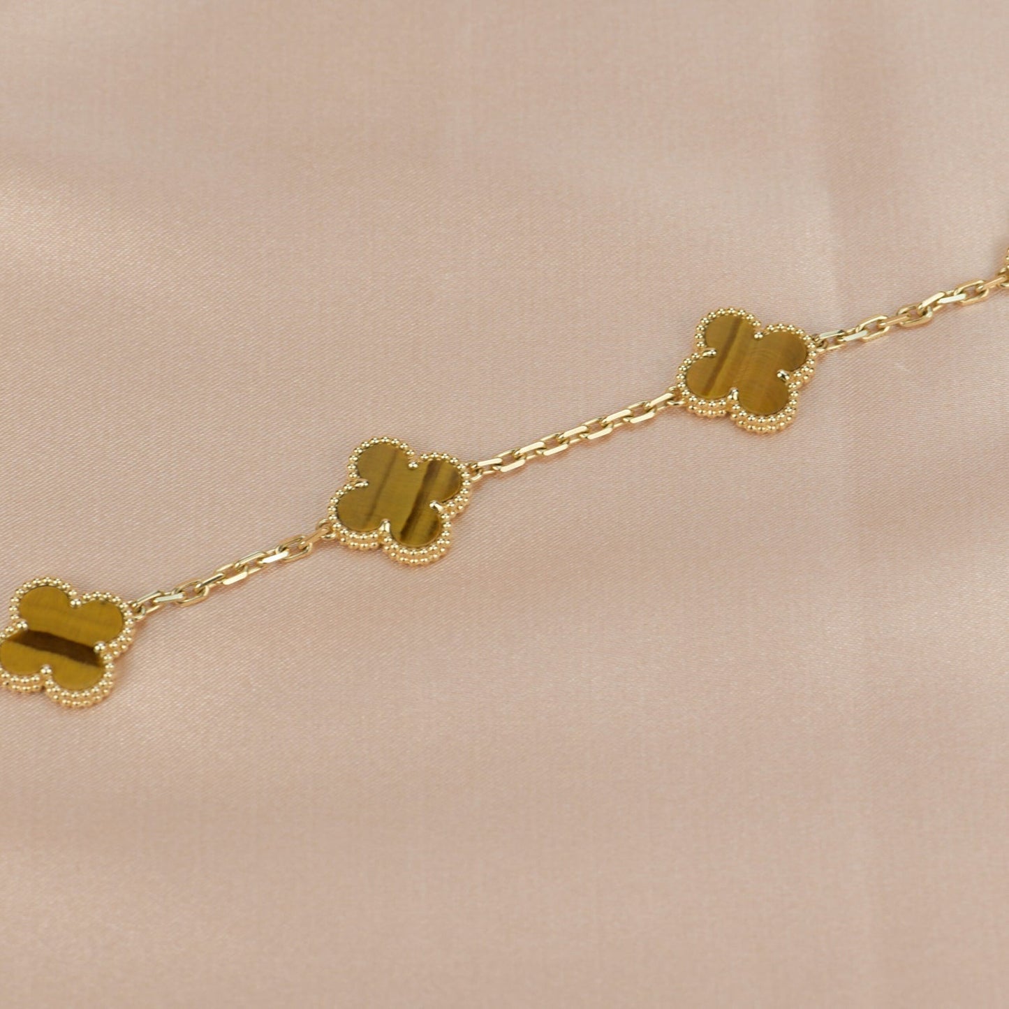 [Opulent Aurora]CLOVER  5 MOTIFS TIGER EYE BRACELET