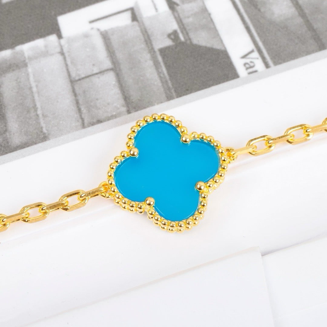 [Opulent Aurora]CLOVER 5 MOTIFS TURQUOISE BRACELET