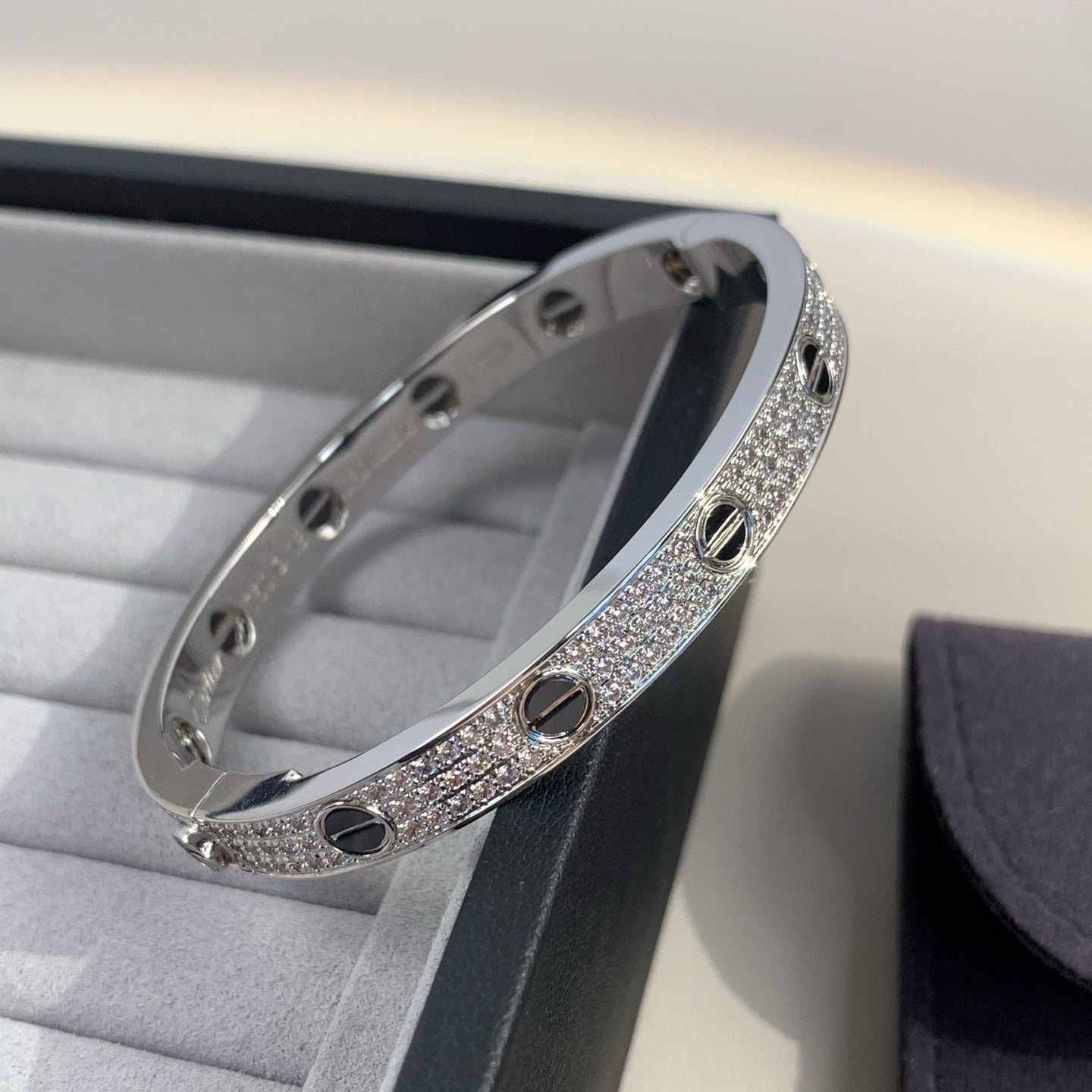 [Opulent Aurora]LOVE BRACELET 6.1MM DIAMOND-PAVED CERAMIC