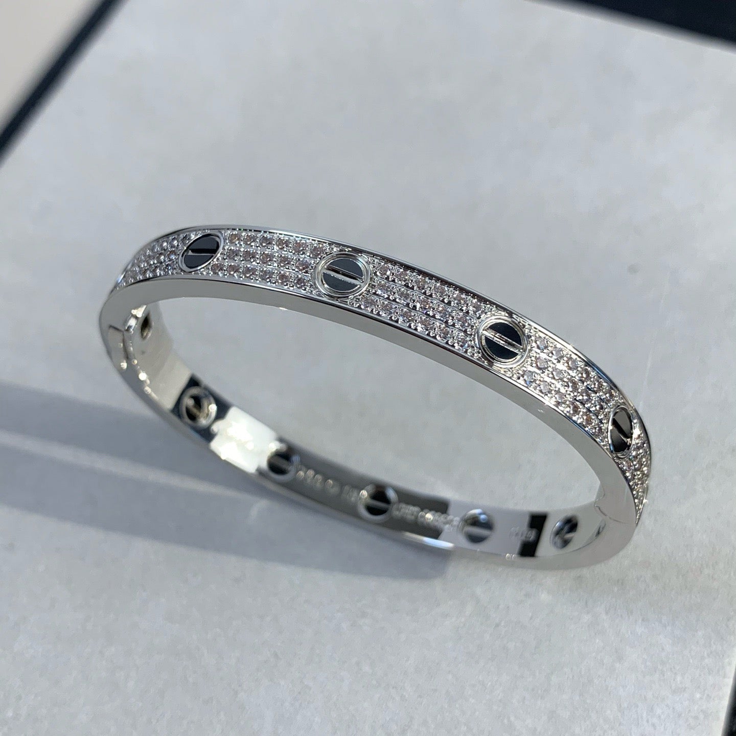 [Opulent Aurora]LOVE BRACELET 6.1MM DIAMOND-PAVED CERAMIC