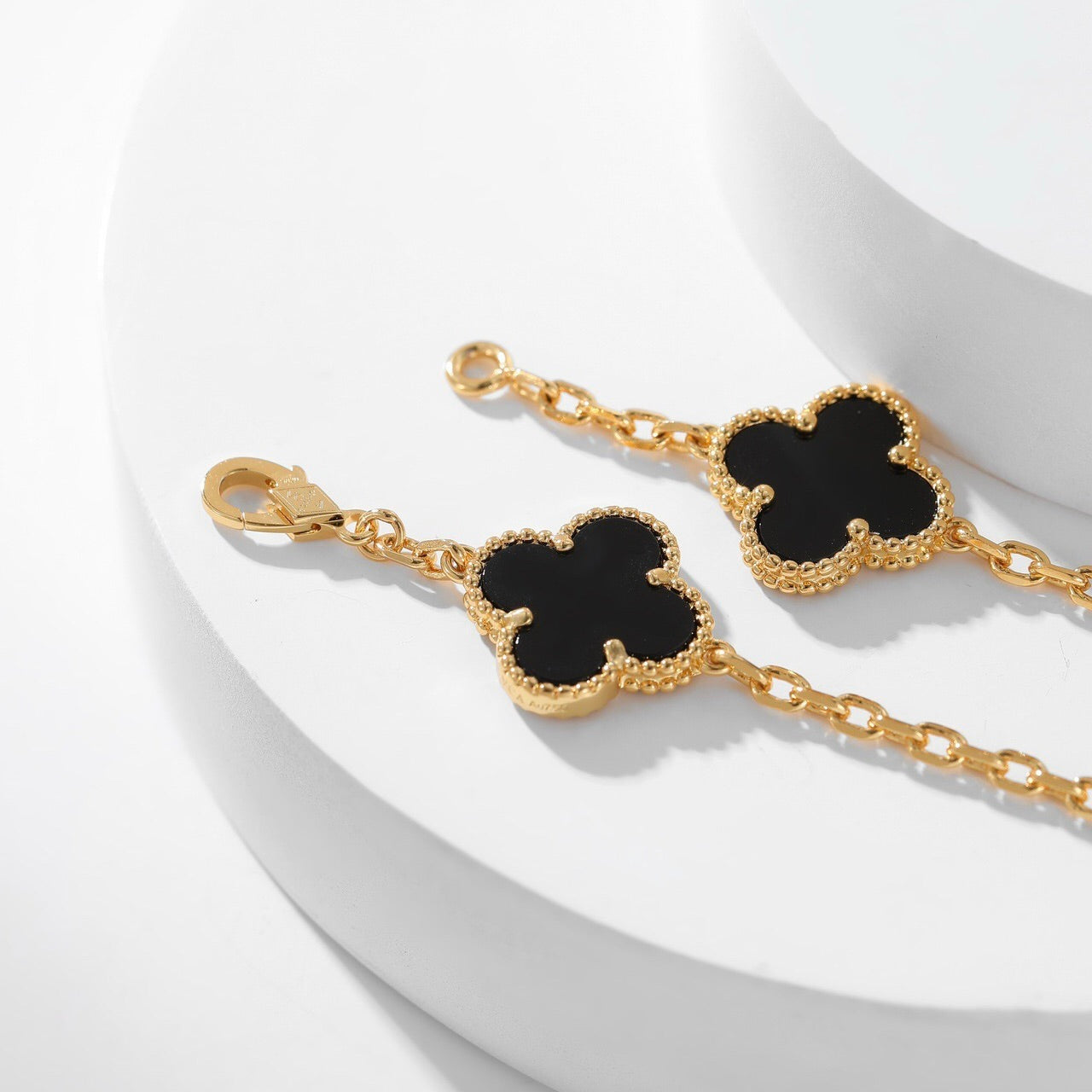 [Opulent Aurora]CLOVER 10 MOTIFS ONYX NECKLACE