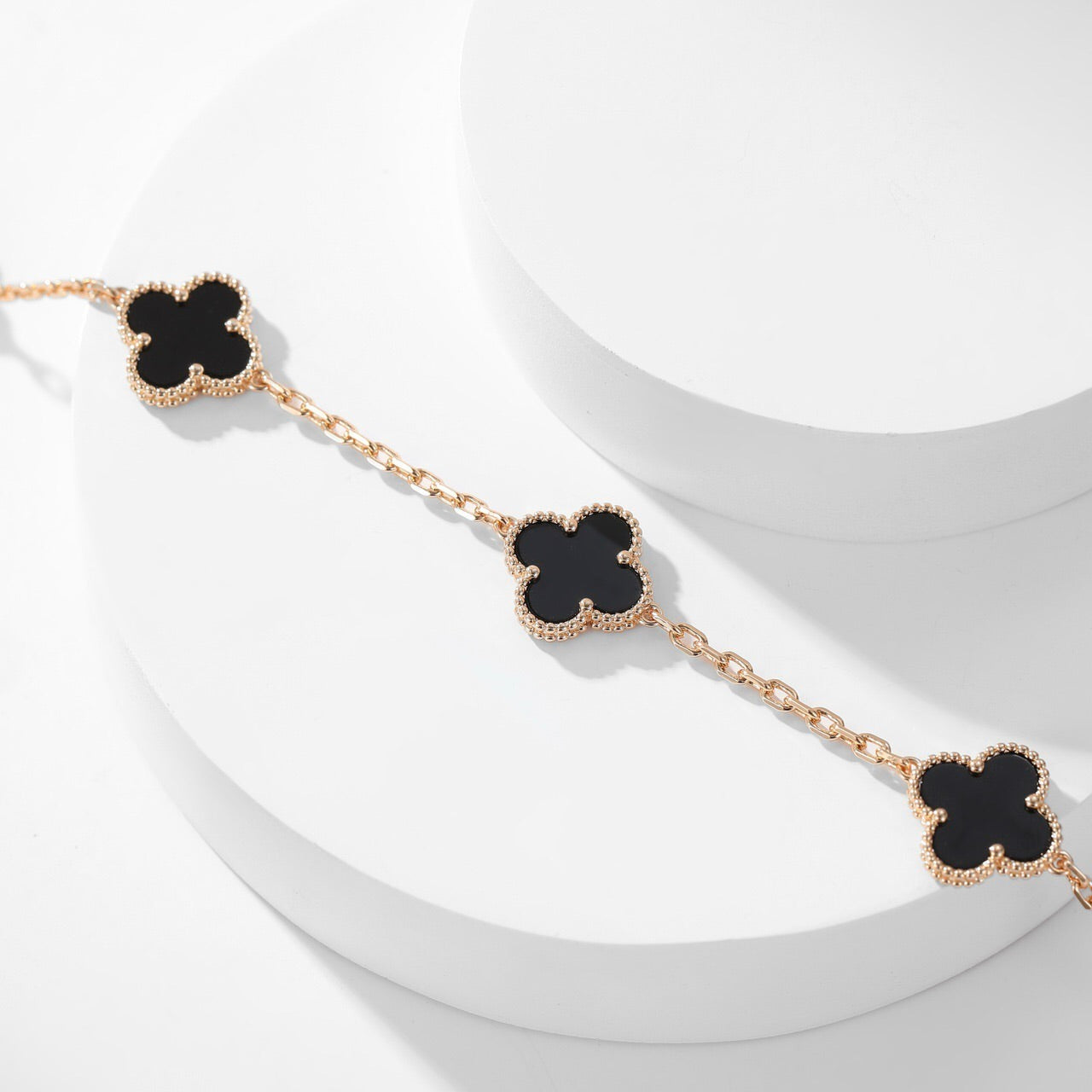 [Opulent Aurora]CLOVER 10 MOTIFS ONYX NECKLACE