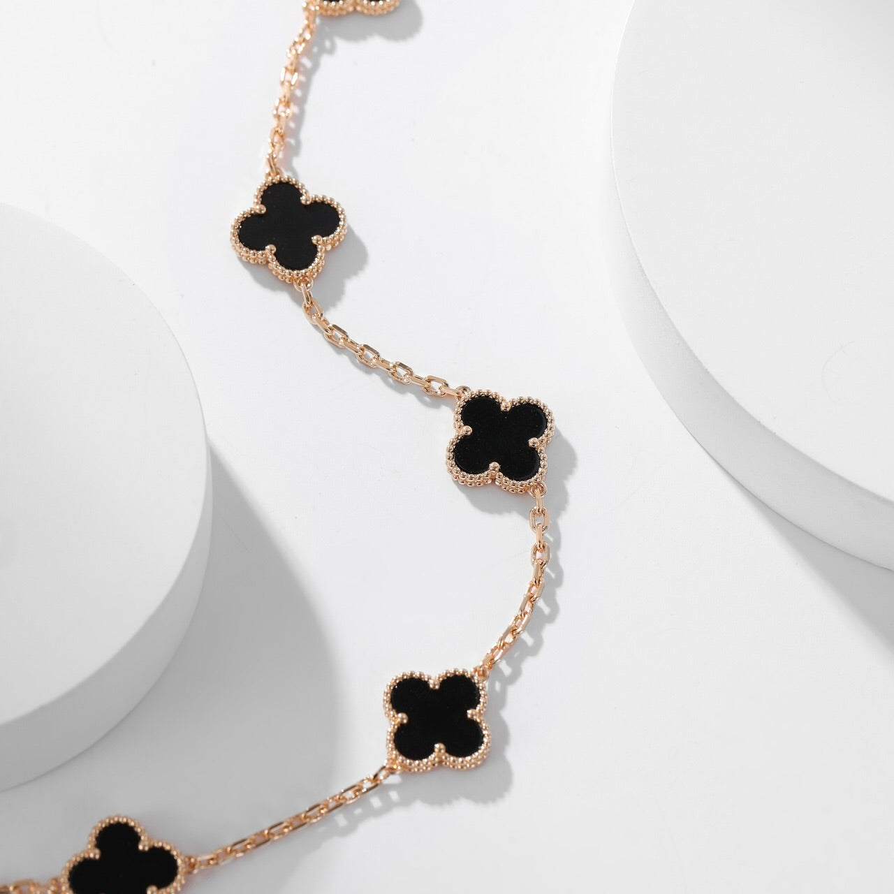 [Opulent Aurora]CLOVER 10 MOTIFS ONYX NECKLACE