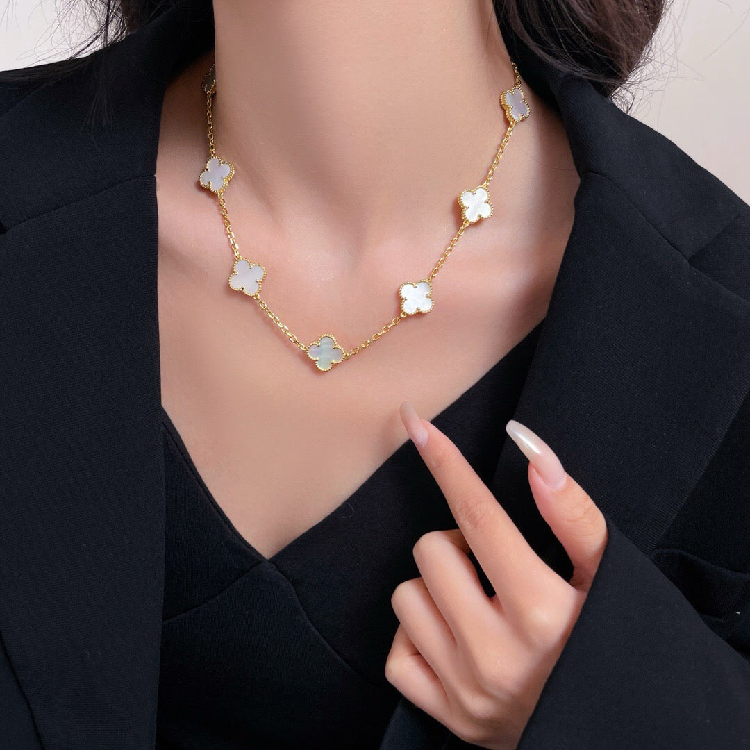 [Opulent Aurora]CLOVER 10 MOTIFS WHITE MOTHER OF PEARL NECKLACE