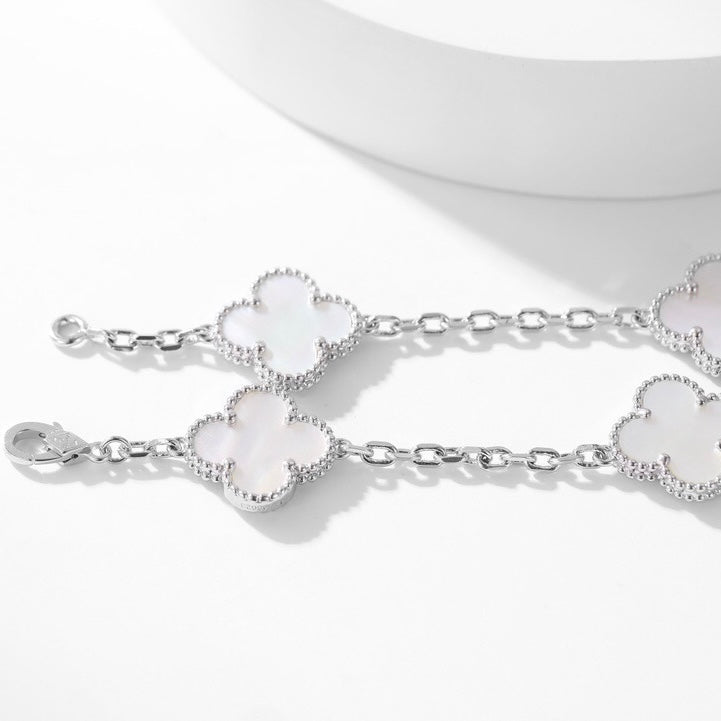 [Opulent Aurora]CLOVER 10 MOTIFS WHITE MOTHER OF PEARL NECKLACE