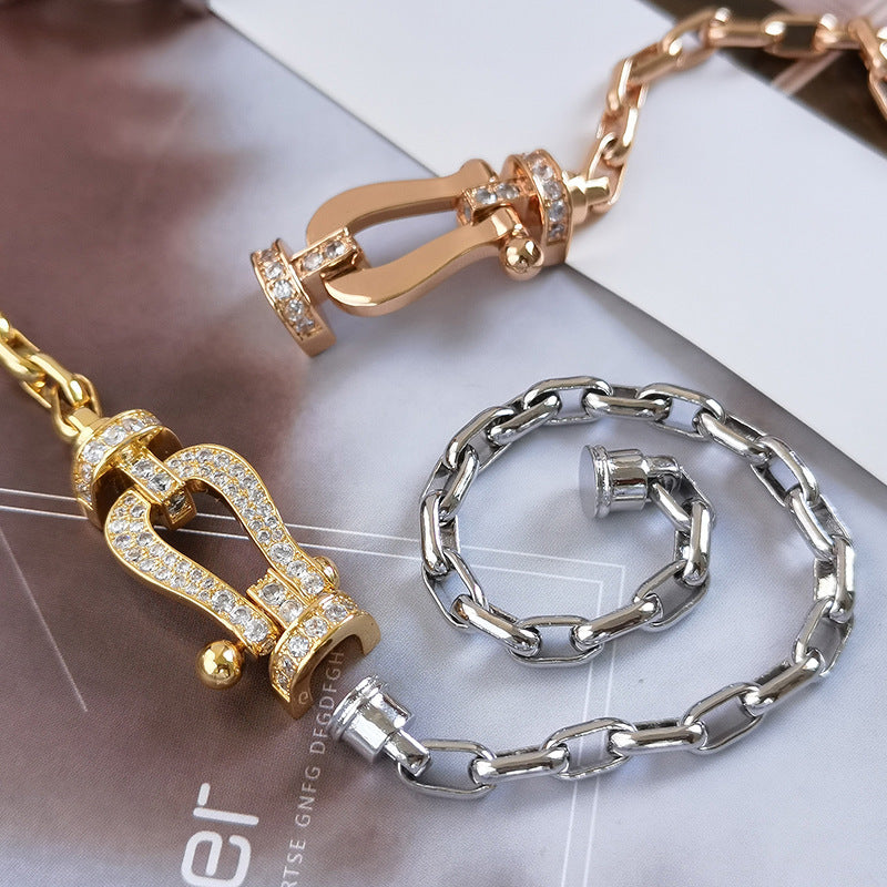 [Opulent Aurora]FORCE LARGE HORSESHOE CLASP  METAL BRACELET