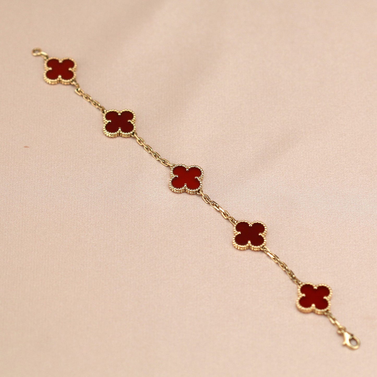 [Opulent Aurora]CLOVER 5 MOTIFS RED AGATE  BRACELET