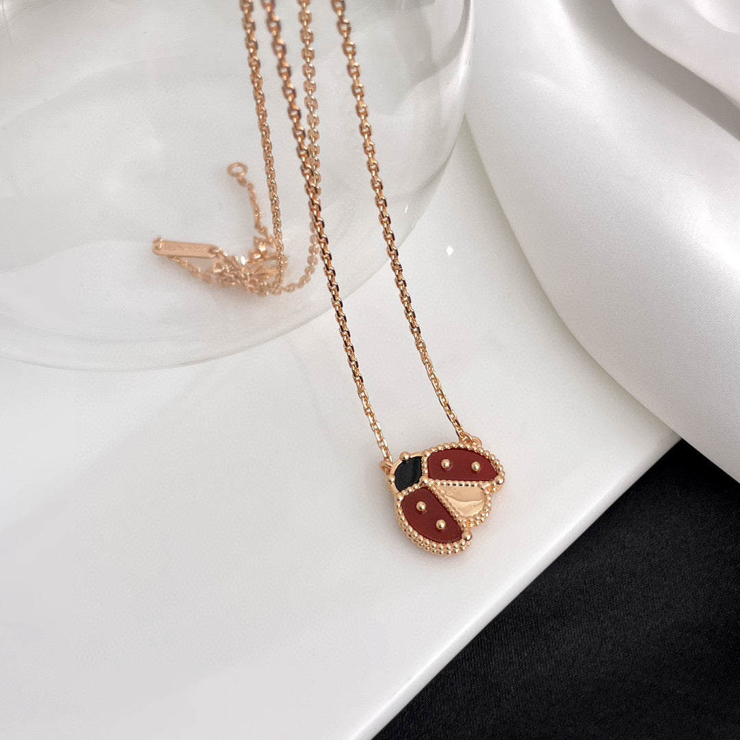 [Opulent Aurora]LUCKY  CARNELIANS LADYBUG NECKLACE